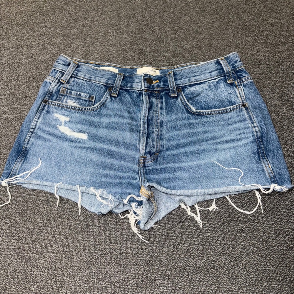 Universal Thread High Rise Mini Shorts Size 12 Blue Denim Distressed Button Fly